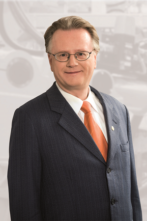 Andreas Lapp, Presedintele Consiliului de Administratie al LAPP Holding AG si membru al Consiliului de Administratie pentru Marketing si Vanzari Andreas Lapp, Presedintele Consiliului de Administratie al LAPP Holding AG si membru al Consiliului de Administratie pentru Marketing si Vanzari