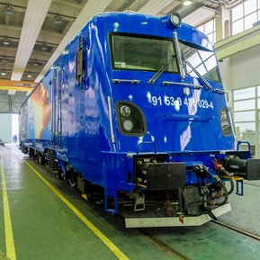 Locomotivele vor transporta minereu de fier, dincolo de Cercul Polar, in conditii deosebite.